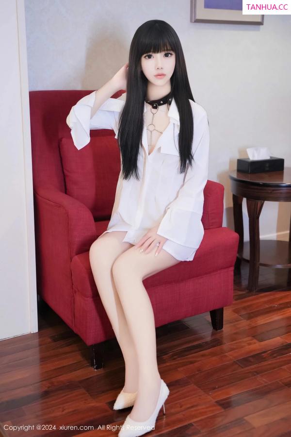   [XiuRen]高清写真图 2024.05.21 No.8573 沐言yanyan 美臀性感第2张图片